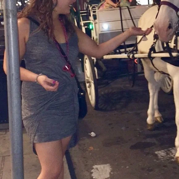 Size Large form fitting grey dress - Picture 5 of 5